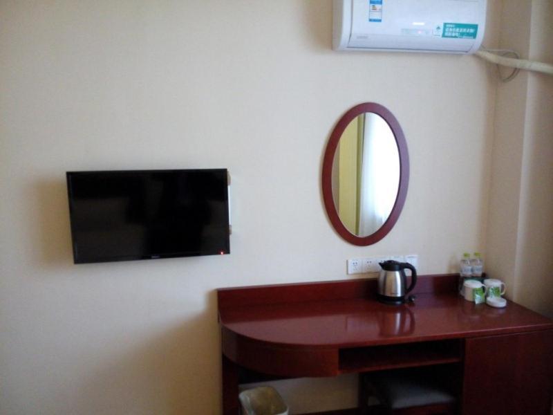 Greentree Inn Beijing Yanqing District Gaota Road Express Hotel Экстерьер фото