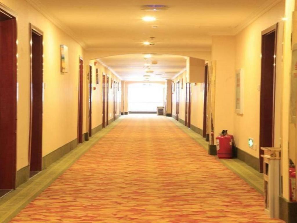 Greentree Inn Beijing Yanqing District Gaota Road Express Hotel Экстерьер фото