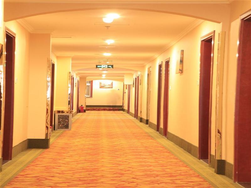 Greentree Inn Beijing Yanqing District Gaota Road Express Hotel Экстерьер фото